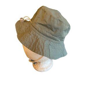 Hatiis Green baby Bucket hat Adjustable Strap Size 6-12 mo.